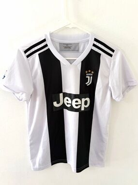 Juventus FC 2018-19 Cristiano Ronaldo Home Kit/Jersey, Size: Youth Large
